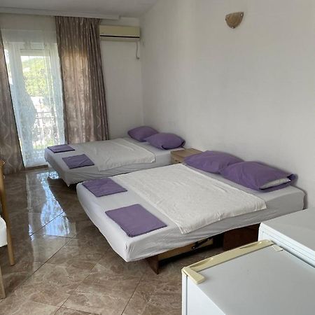 Apartments Neda Сутоморе Екстериор снимка