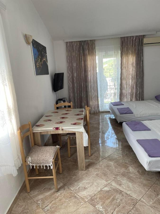 Apartments Neda Сутоморе Екстериор снимка